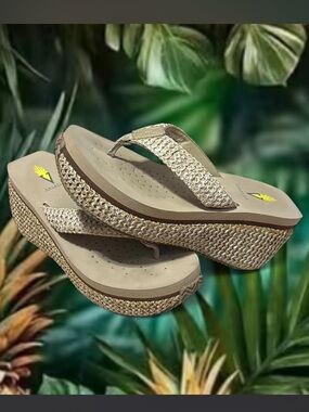 Volatile Women's Island Wedge Platform Sandals Raffia Thong Flip Flop Tan Size 8